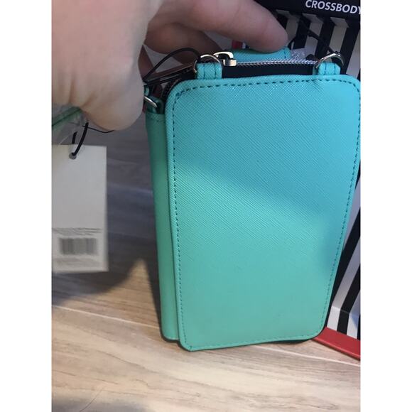 Marc Tetro Dog Crossbody Phone Wallet NEW W/ Tags Comes With Gift Box - Picture 5 of 10